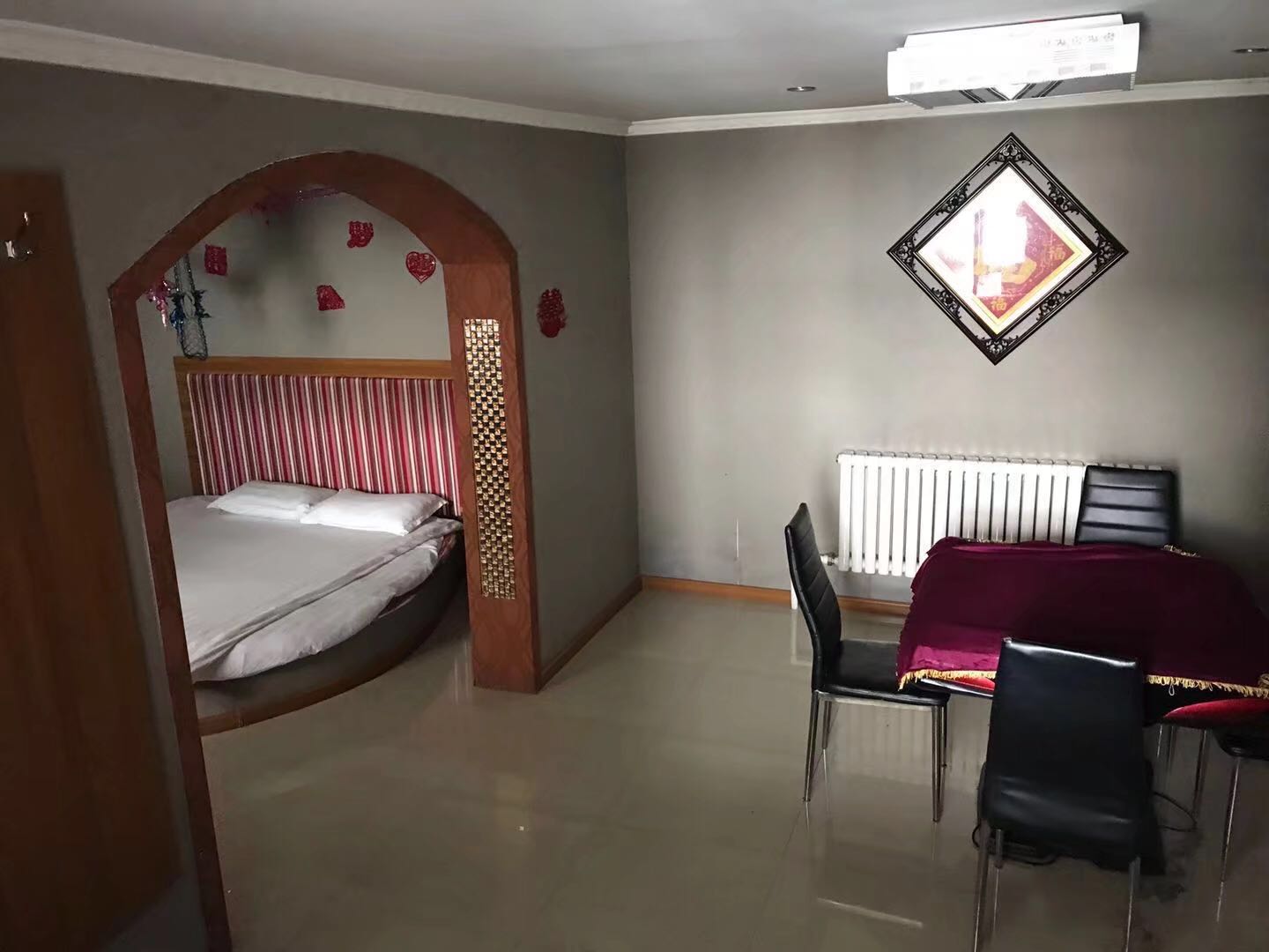 百姓放心优秀企业——亿源宾馆