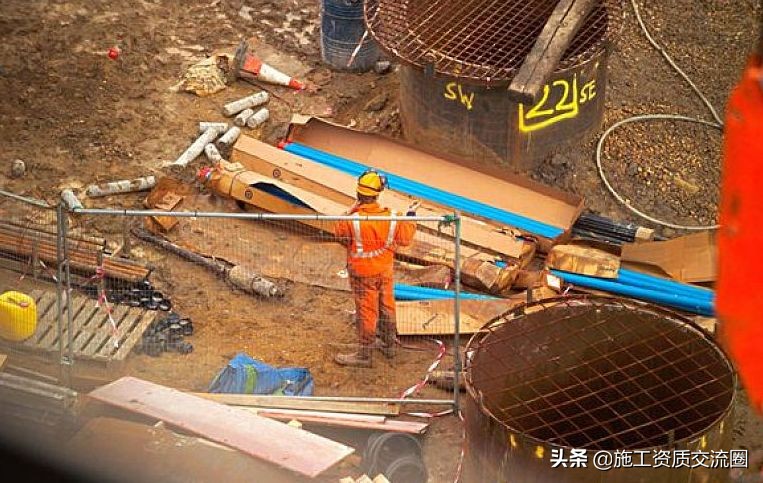 资质证书年审怎么办理,资质许可证办理干货