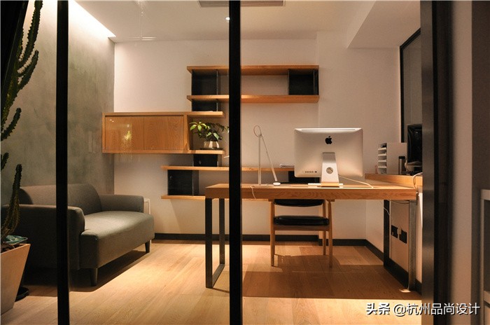 当老房子遇见午后的阳光,当老宅遇见春天