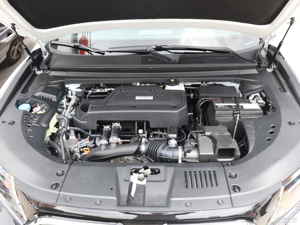 本田urv车型跟什么车一样,本田ur-v2017款370turbo两驱评测