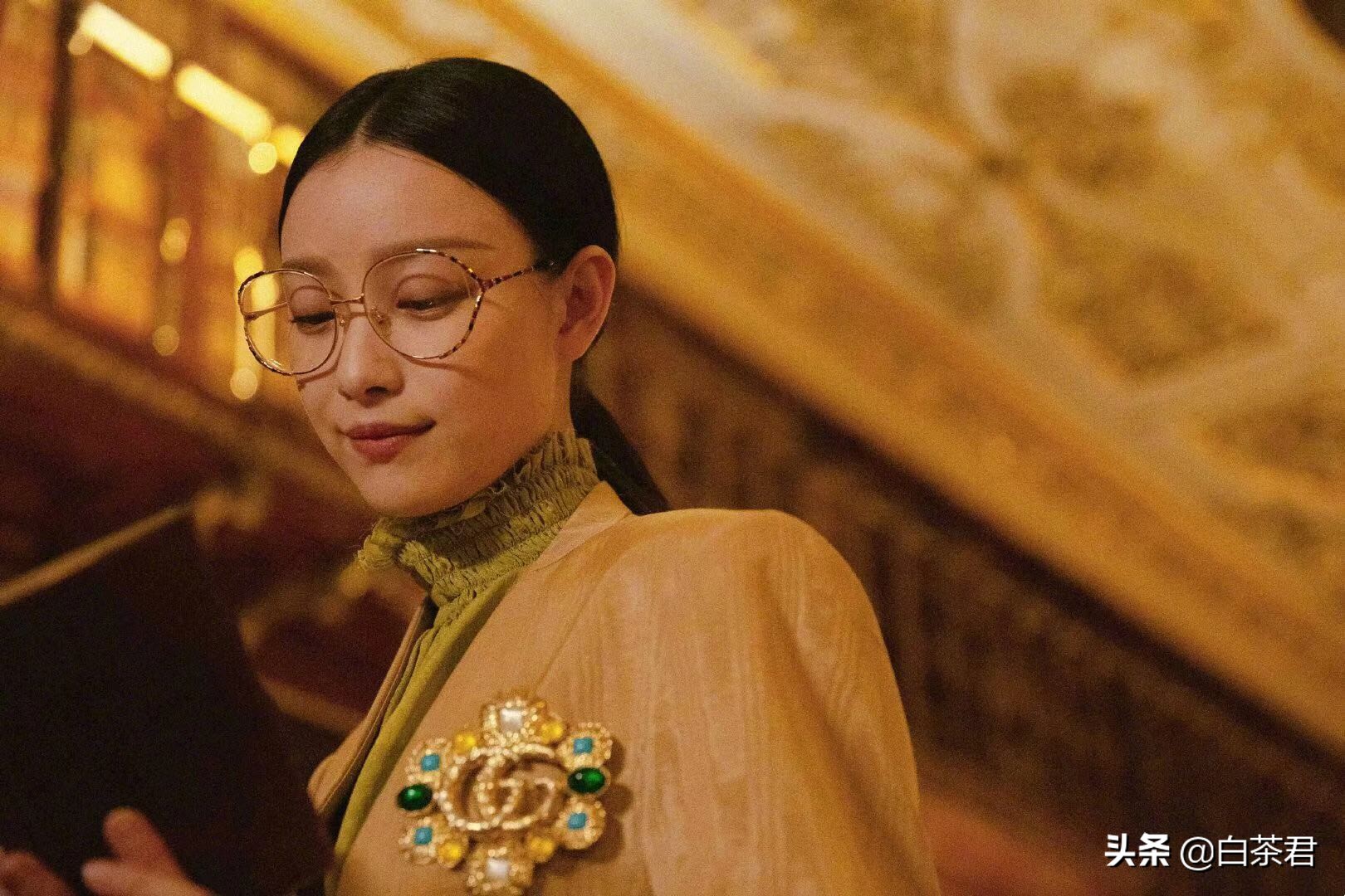 倪妮gucci米兰时装周,倪妮gucci白色连衣裙