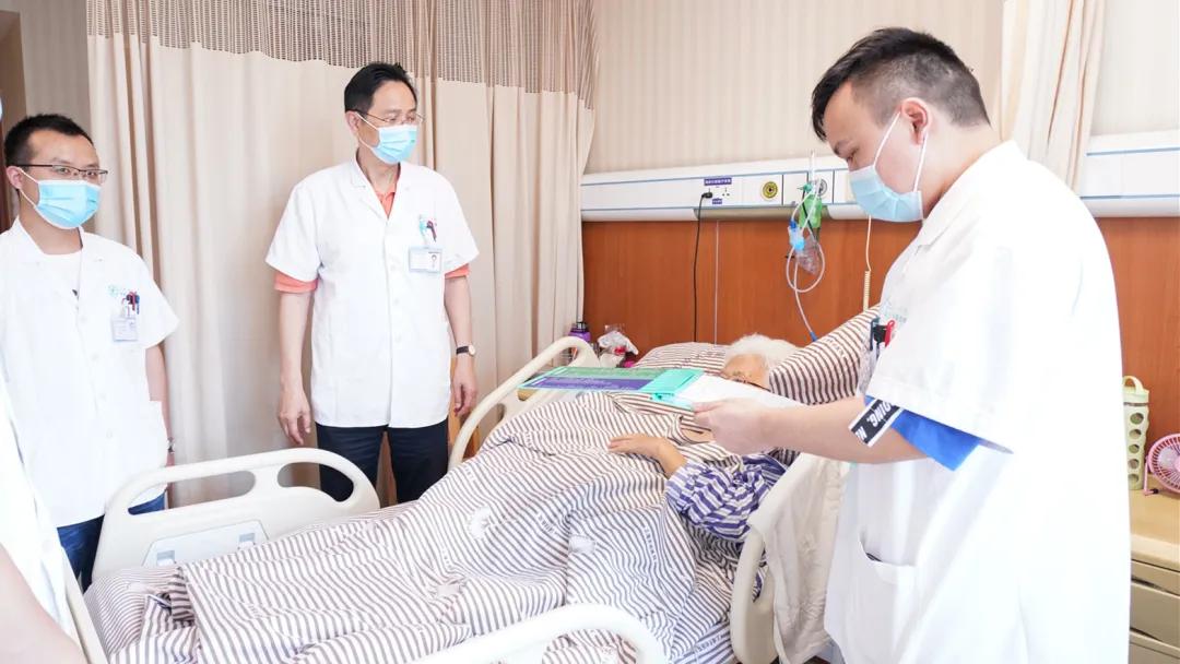 临床一线-阿婆身患泌尿系统疾病天佑钬*光汽激**化术解除难言之隐