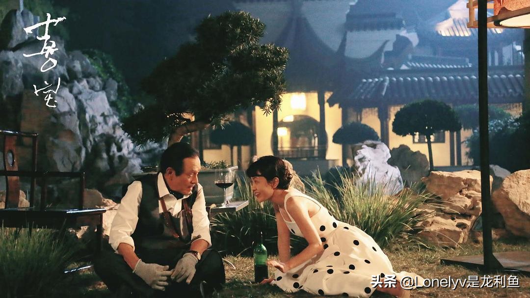 毁誉参半下一句怎么说,毁誉参半句子