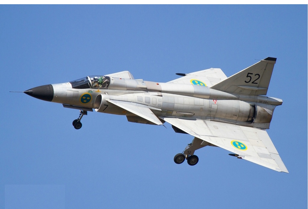 北欧军工强国瑞典,瑞典萨博军用飞机