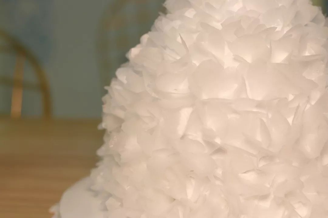 圆每个妹剂C的公主梦，这家店现在婚纱免费试，饮品+蛋糕请你食