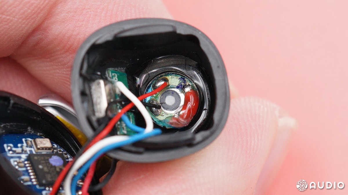 足球篮球蓝牙耳机拆解,足球款蓝牙耳机