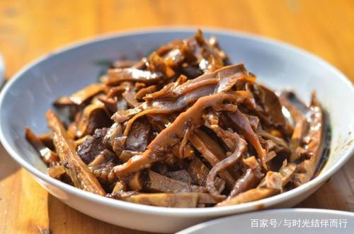 笋干烧肉这样做香而不腻酥烂入味,笋干烧肉喷香入味超级下饭