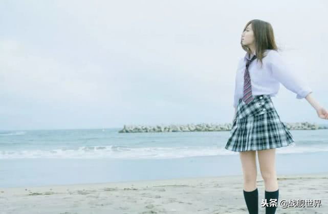 谁说真汉子不能女装水手服就是海军产物，今天给你们看女装