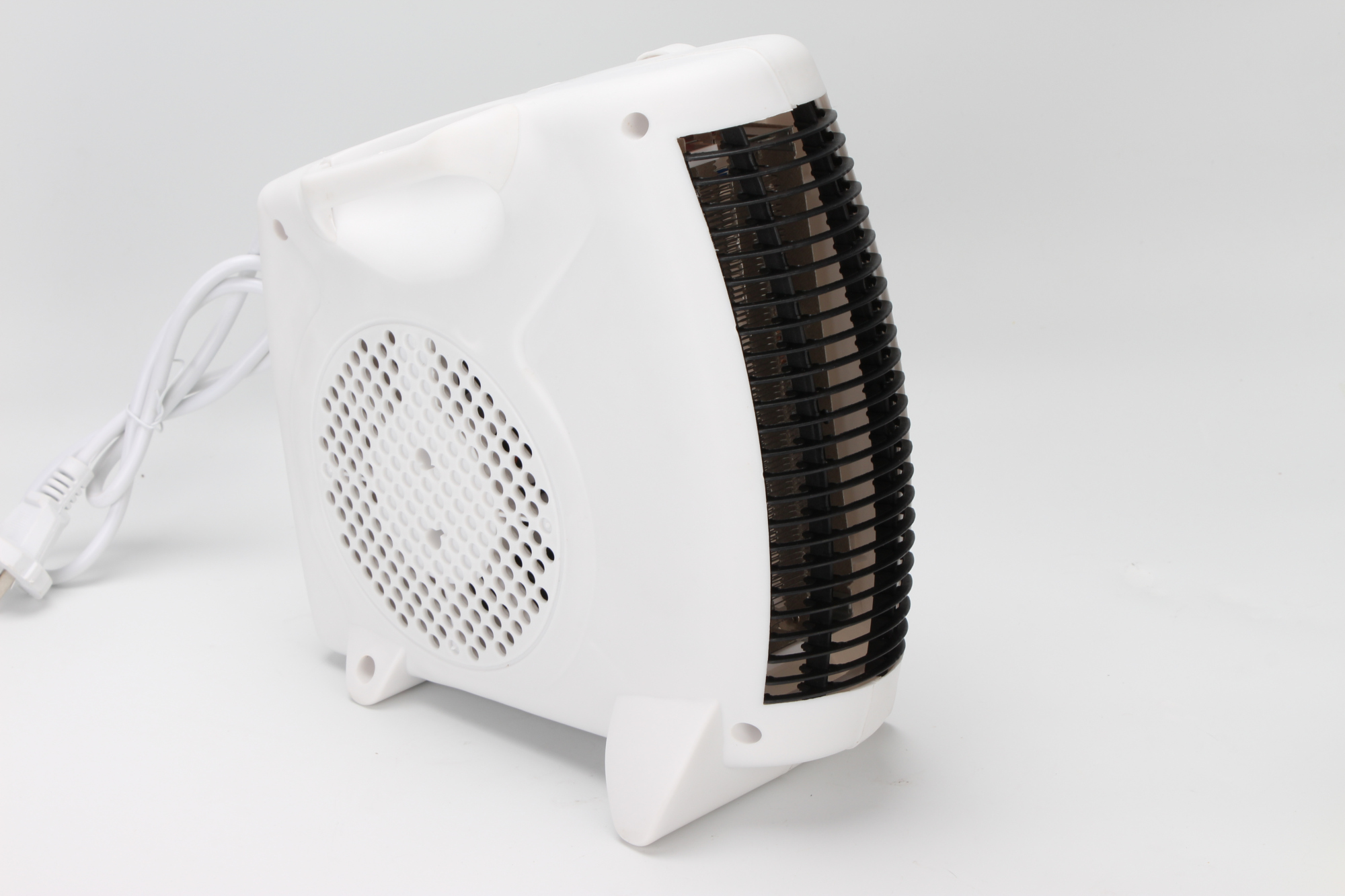 这个冬天怎么过得去,平价电暖器怎么选