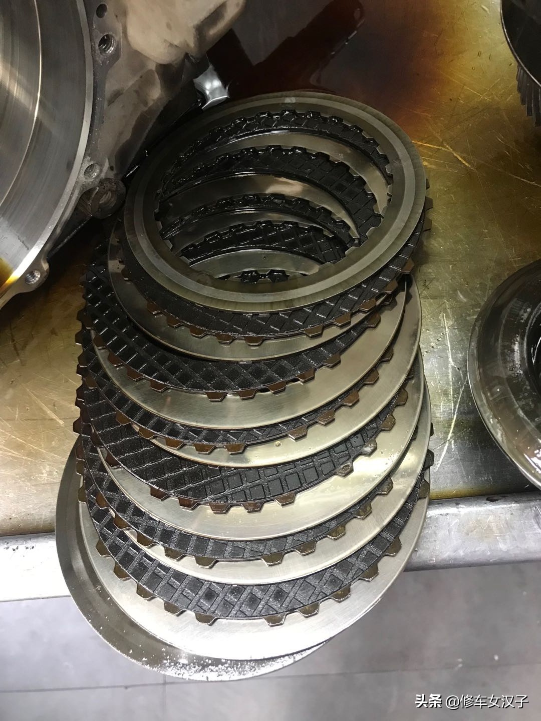 奥迪cvt变速箱坏的四个征兆,奥迪at变速箱和cvt哪个好