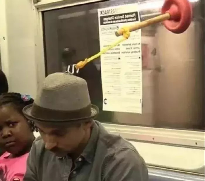 肚子大了，该怎么和家里人解释啊！哈哈哈让你再吃那么多...