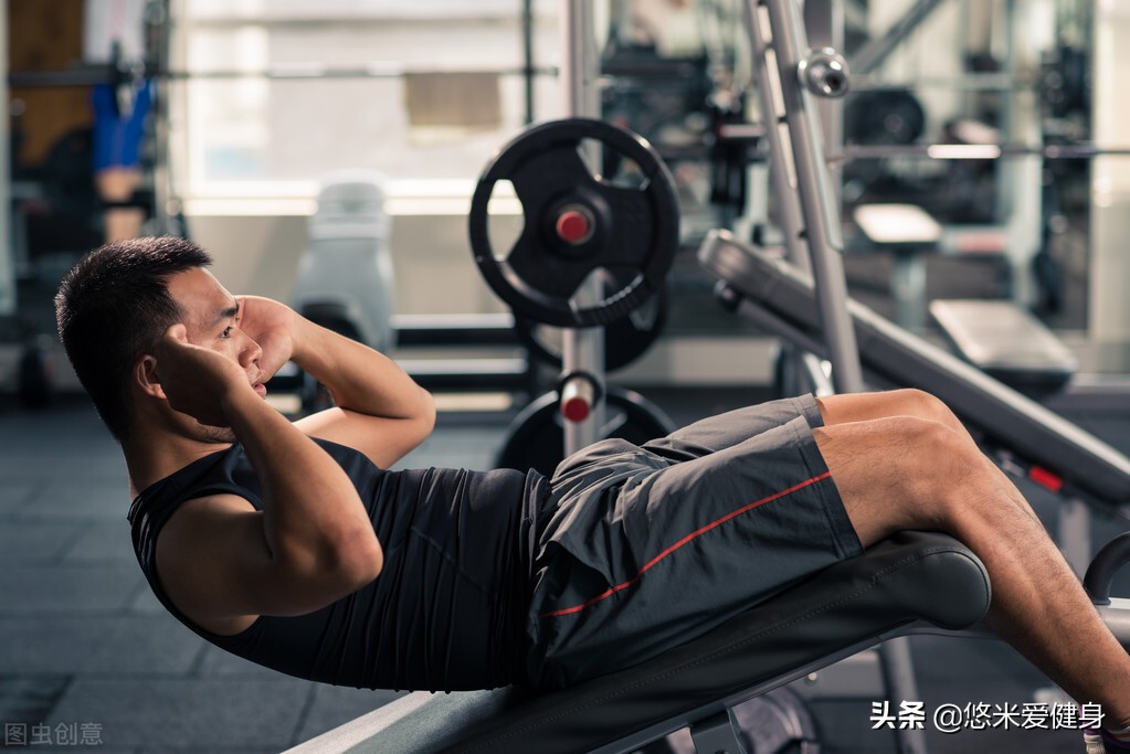 怎样锻炼腹部肌肉力量,怎样锻炼腹部肌肉力量视频