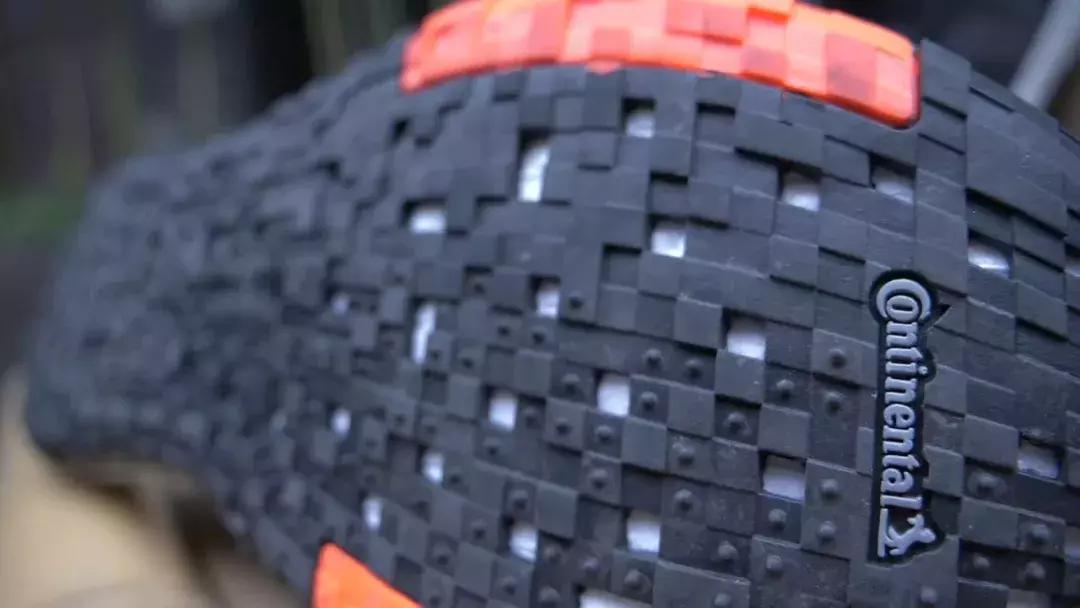 阿迪达斯boost没有踩屎感怎么回事,boost阿迪达斯增高多少