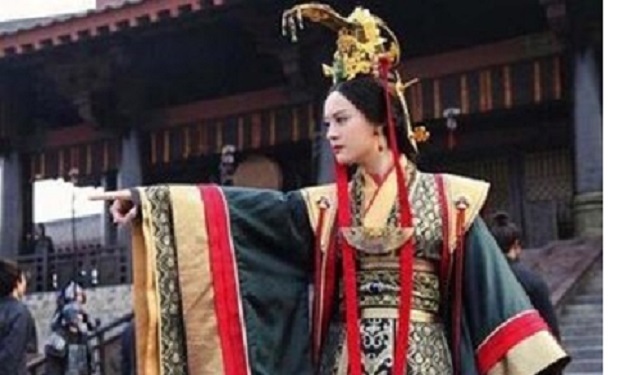 这个女人为了得到广川王的独宠，由毒妇变成了恶魔