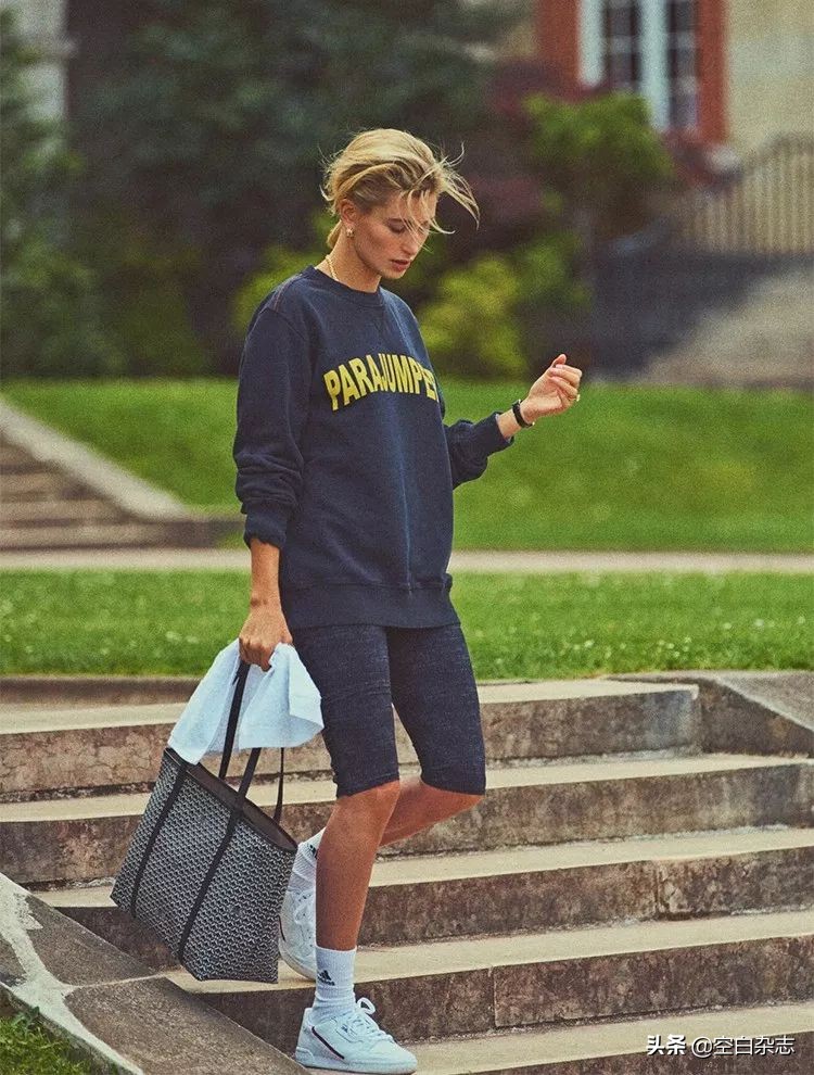 关于女性的时尚杂志,2019年十月时尚杂志