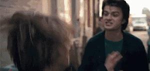 搞笑gif嫂子包饺子,搞笑gif姑娘你这次真的是玩过头了