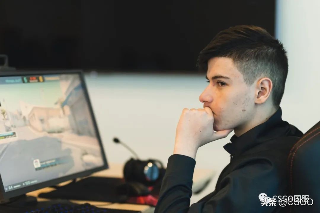 CSGO选手九月红黑榜：G2上榜三人，比NaVi和小蜜蜂加起来都多