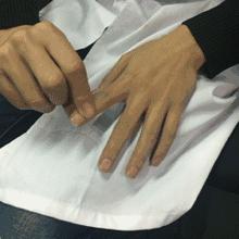 颈椎病按摩手指哪个部位,颈椎病致手指发麻按摩治疗