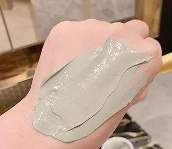 火山泥真是宝，油皮女孩的毛孔疏通剂，让贵妇霜3秒吃透锁水8倍