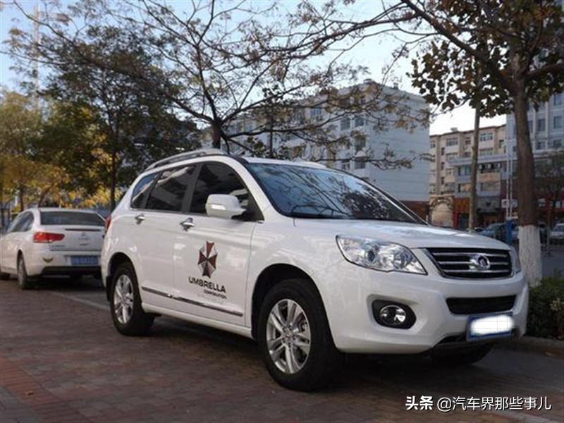 车堵店门口让挪车不挪车怎么处理,车被堵了叫挪车不挪报警没有