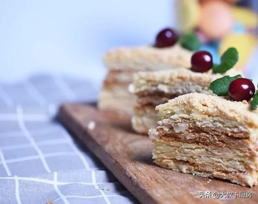 超级简单的甜品提拉米苏,甜品入门超级美味的抹茶提拉米苏