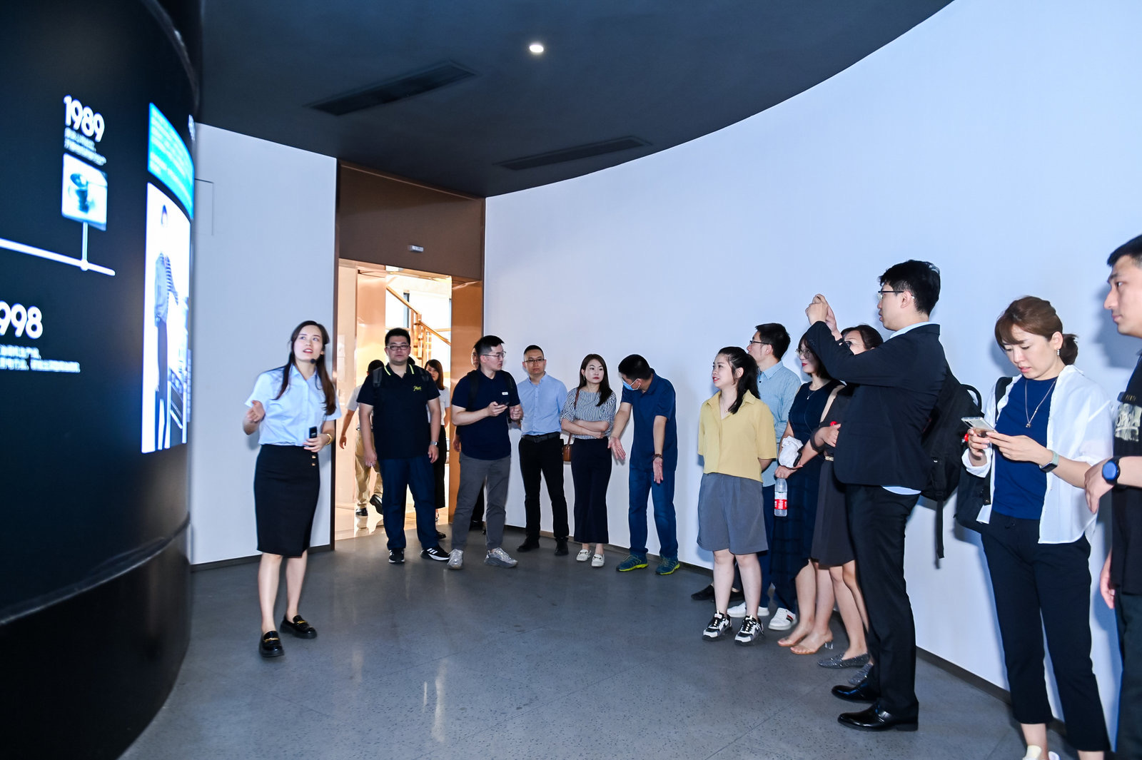 美多集成灶专注高端厨电34年,美多集成灶专注厨电31年