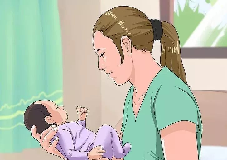 新生儿太小如何抱起来,新生儿怎么抱才能不哭闹