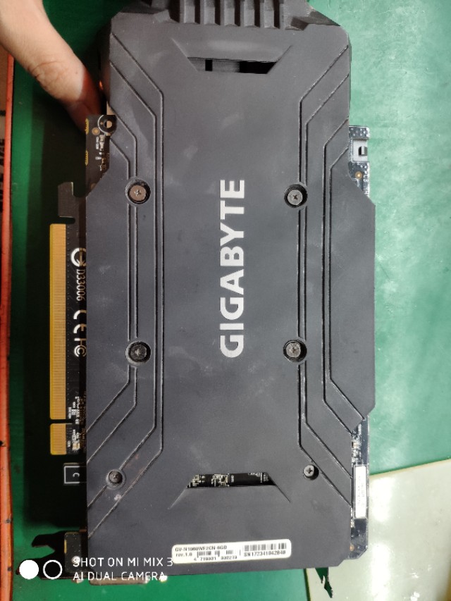 大神们来看看我的显卡是不是烧了,技嘉显卡目前有没有问题