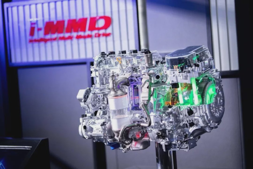 2024款凯美瑞双擎百公里加速实测,凯美瑞双擎2.0豪华版沉浸式体验