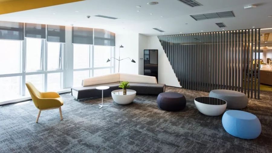 社群经济共享经济催生小团队,共享办公室打造社群