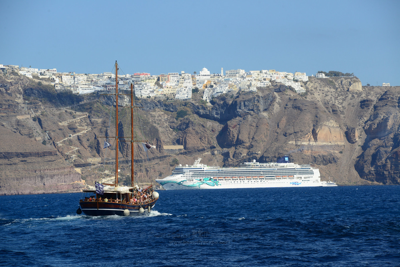 希腊圣托里尼一年四季,希腊圣托里尼岛介绍