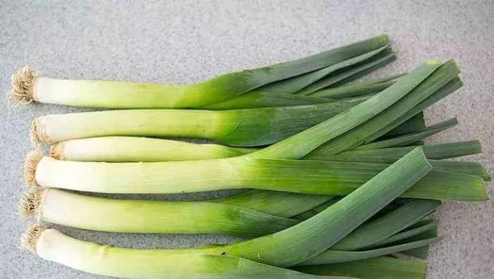 几种养在一起可以互相促进生长的蔬菜，还能很好地减少病虫害