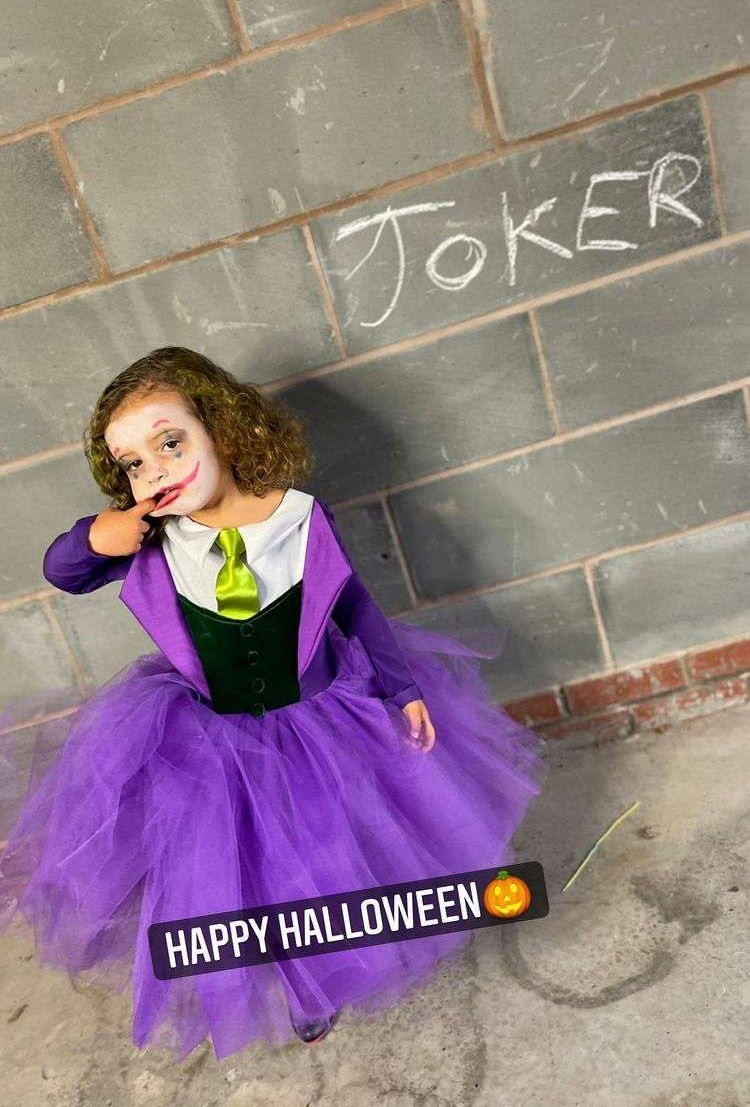 23位足球明星过万圣节，莱万夫妇扮小丑，迪玛利亚变宇航员