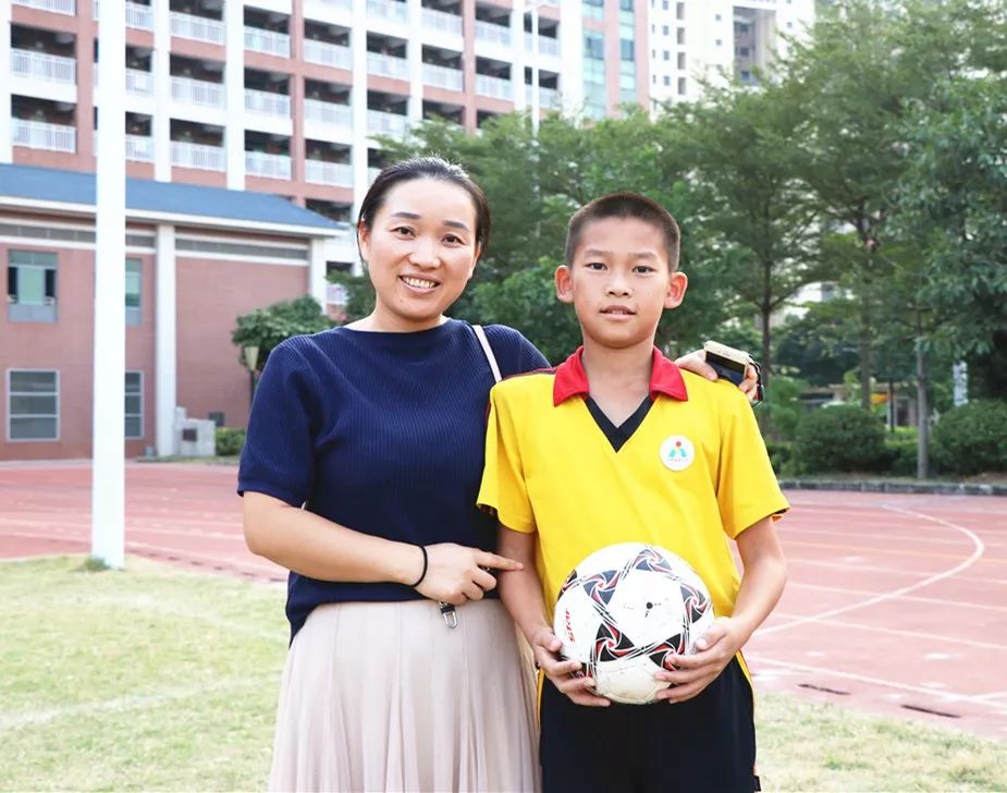 一个小孩的足球梦想有多难,足球小男孩梦想