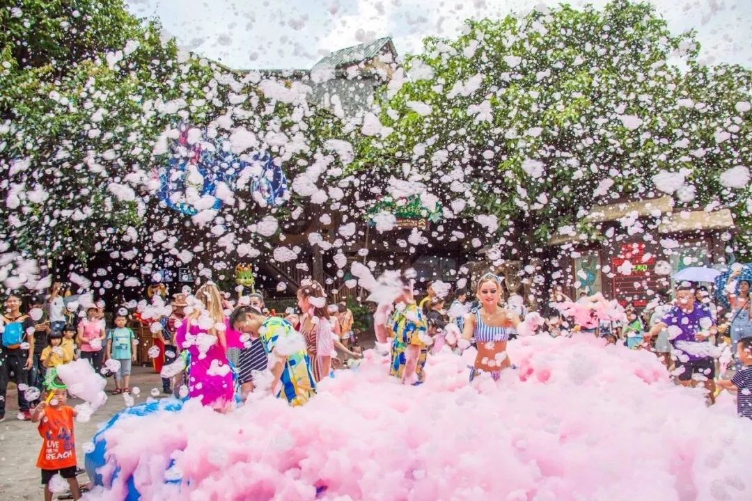 番禺|2天1夜仅499住1房1厅房车+早餐+2大2小长鹿休博园门票+泳池