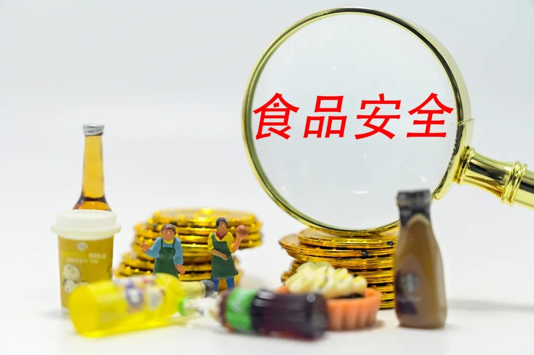 公关送墓地求删稿、粉丝狂发诱惑照...聊聊新媒体人那些奇葩遭遇