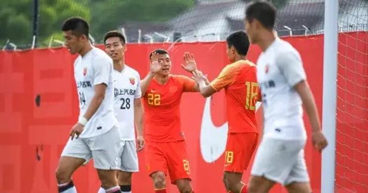 王栋评价鲁能世界波,每日足球快评华班阿兰