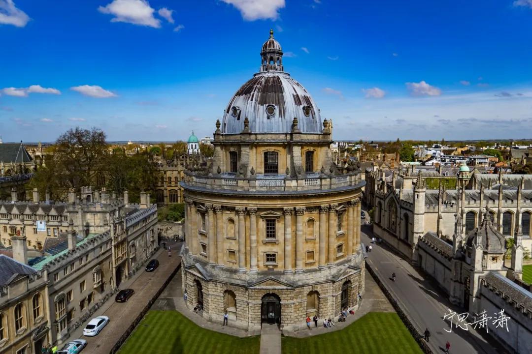摄影初学者预算两千买什么相机,家用和旅游摄影买什么相机