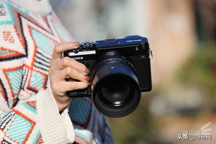 不一样的中画幅相机富士gfx50r,富士中画幅gfx50r测评