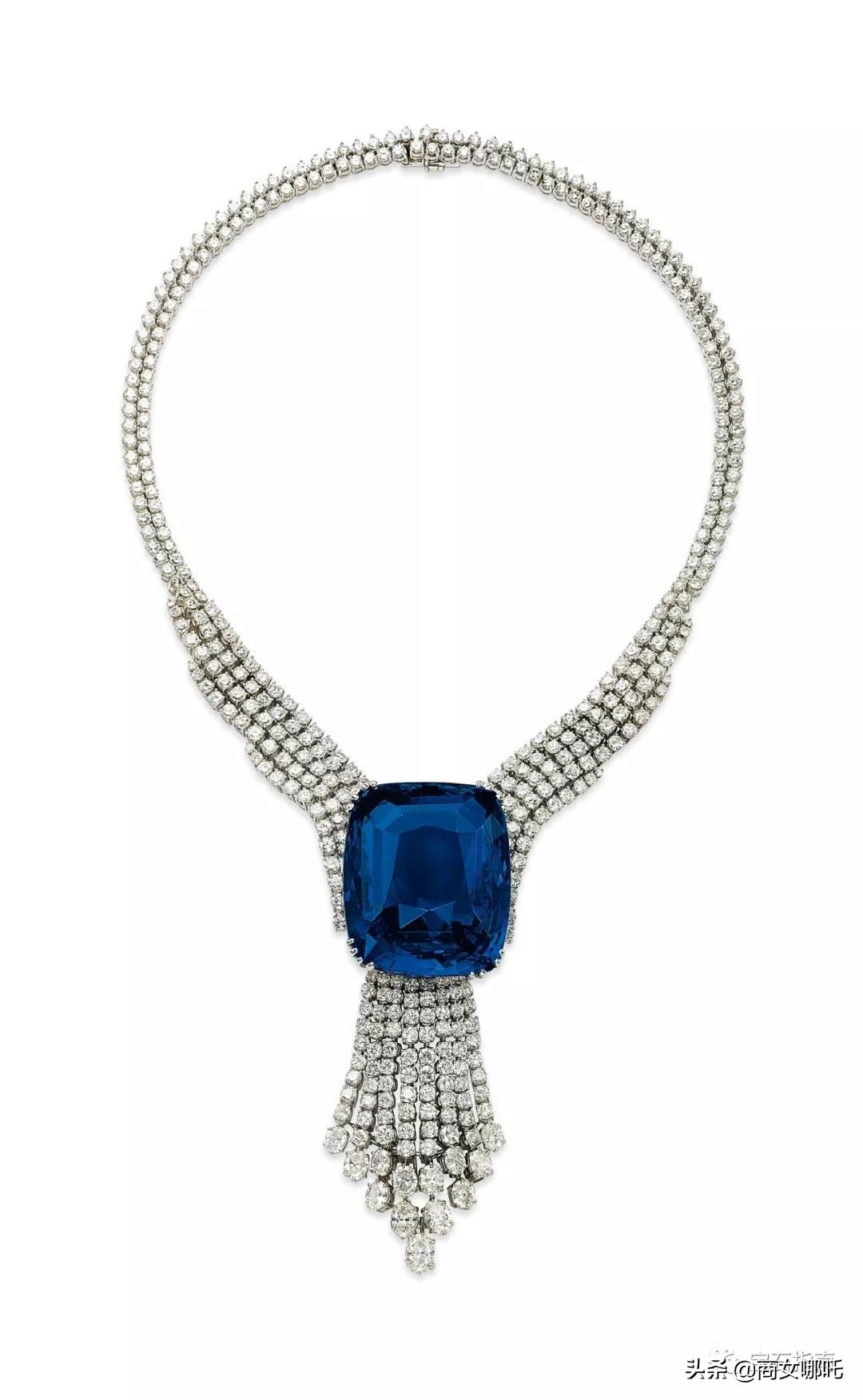 天然翡翠项链拍出2.14港元,香港翡翠4888克拉项链拍卖