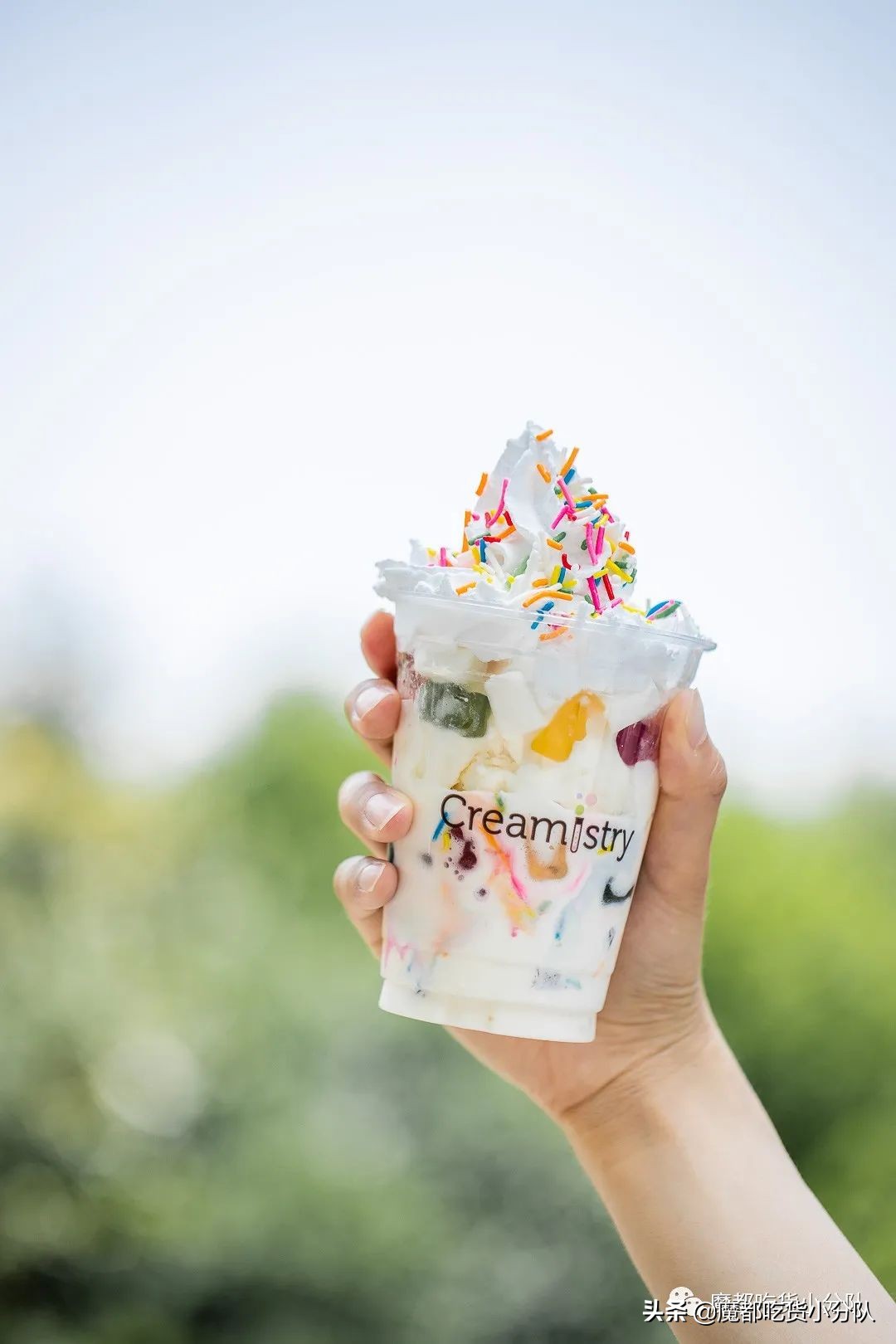 港式鸳鸯奶茶星巴克,星巴克的甜品推荐是什么样的呢