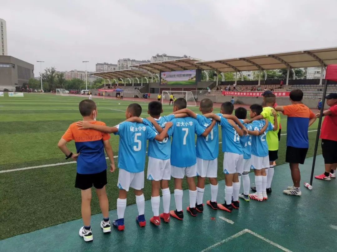 海门校园足球代表队在2020年南通市青少年校园足球联赛中获佳绩