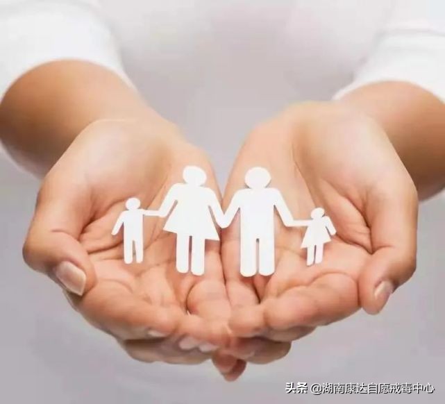 曲马多成瘾后都有哪些反应,怎么治疗曲马多成瘾