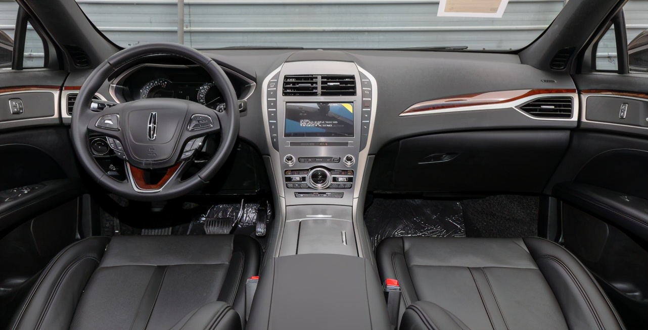 13万公里左右林肯mkz值得入手吗,25万买辆二手林肯大陆值得吗