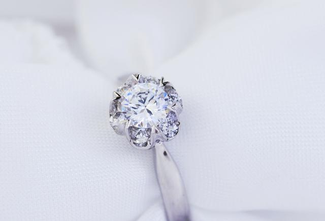 铂金钻戒好在哪为什么90后00后都选择铂金戒指求婚结婚