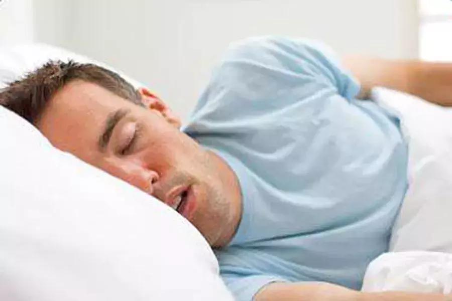 成年人流口水要警惕四种疾病,成年人睡觉流口水吃什么药