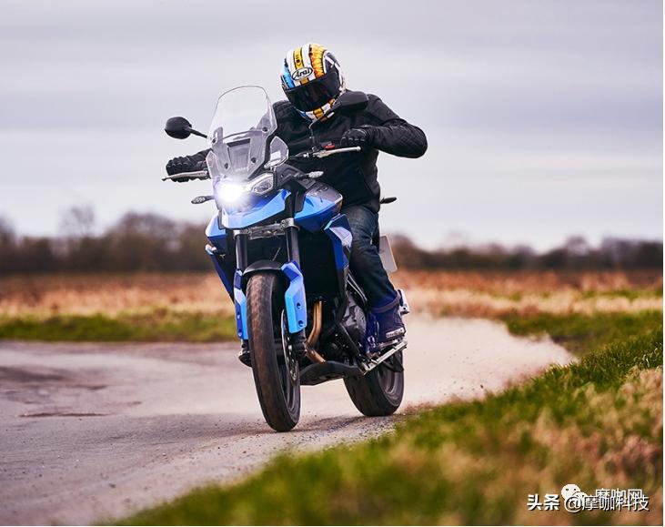 凯旋tiger850试驾视频最新款,2021款凯旋tiger