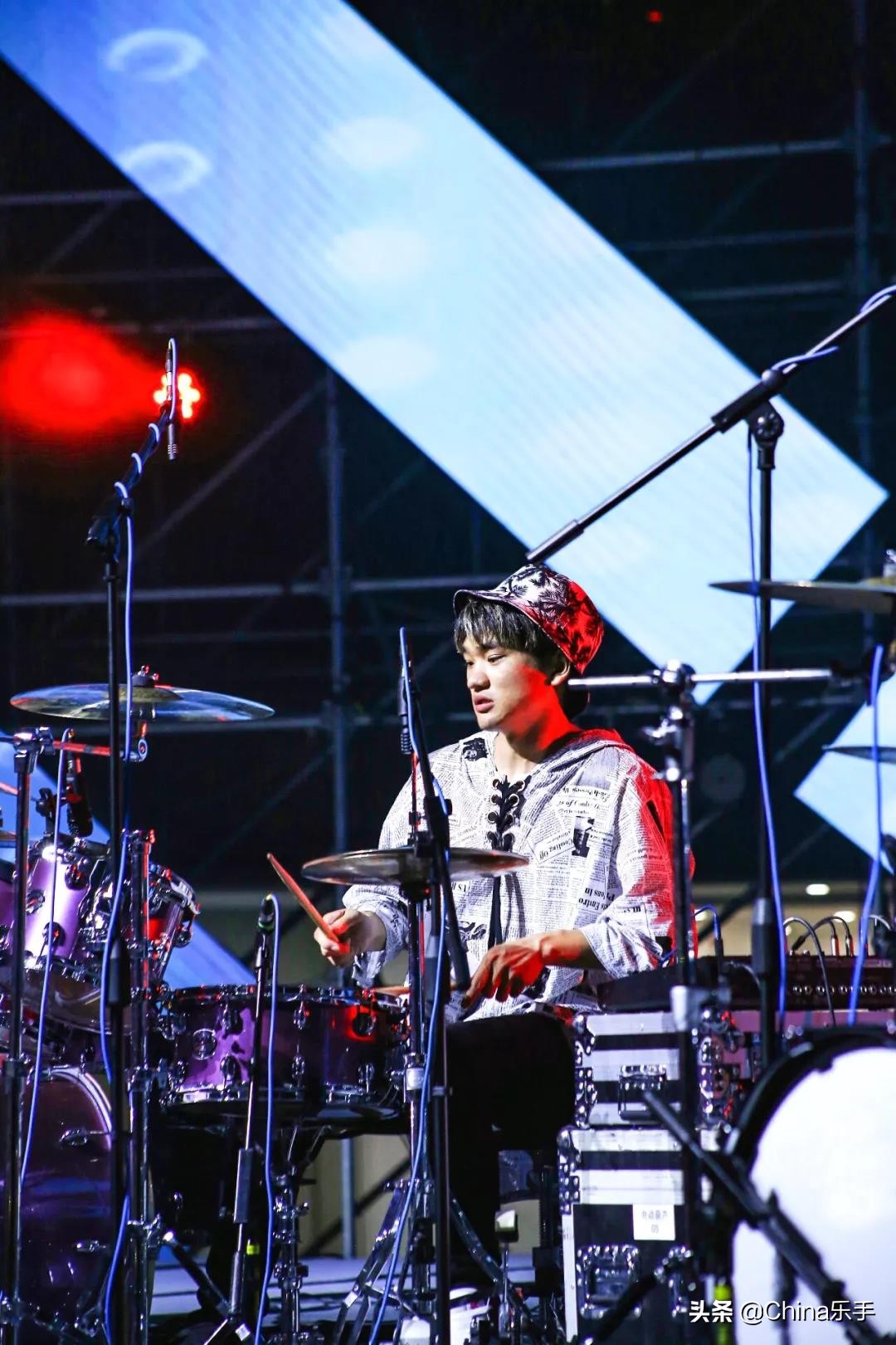 中国乐手人物：百变爵士鼓人生——柴通通，认真生活，快乐工作