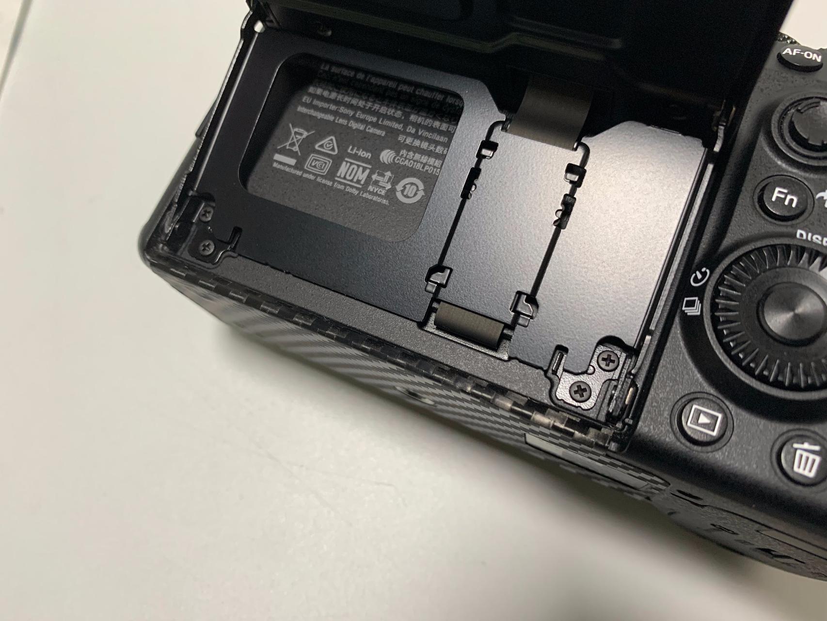 相机贴纸不留胶还牢固,相机3m的胶贴会留痕迹怎么清理