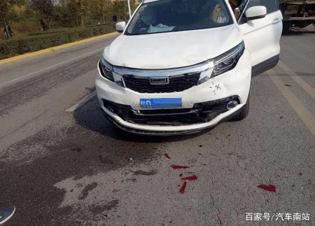 观致5碰撞五星,观致5对撞重卡